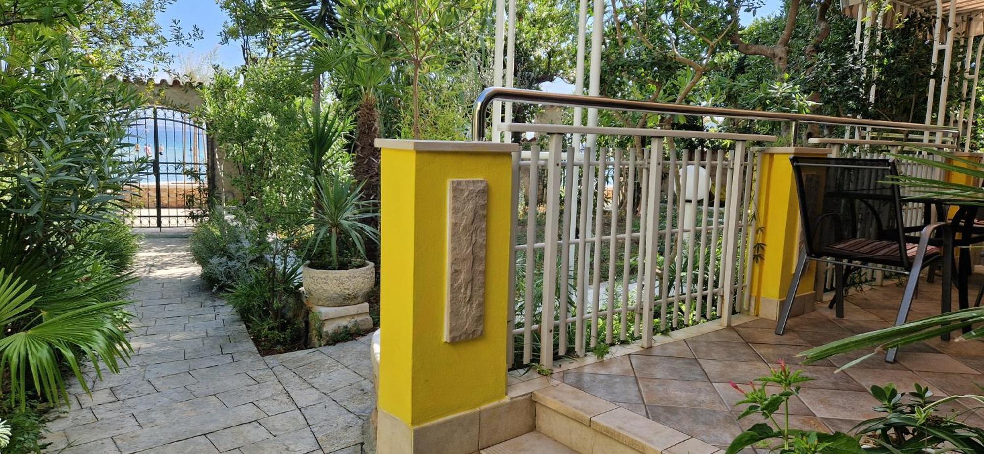 Apartments Villa Eden Preko Exterior foto